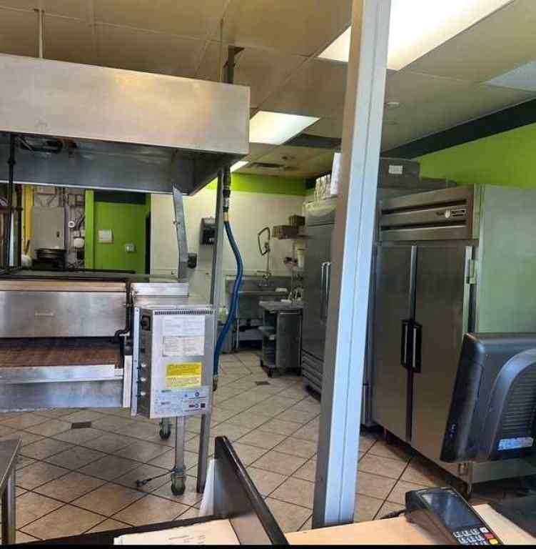 MLS® A2243823 - 643 Shawinigan Drive SW in Shawnessy Calgary, Commercial