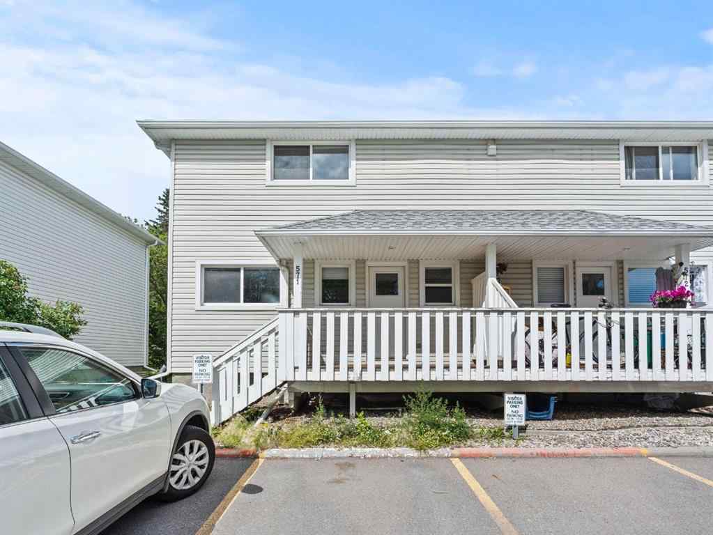 MLS® A2243825 - 571 Killarney Glen Court SW in Killarney/Glengarry Calgary, Residential