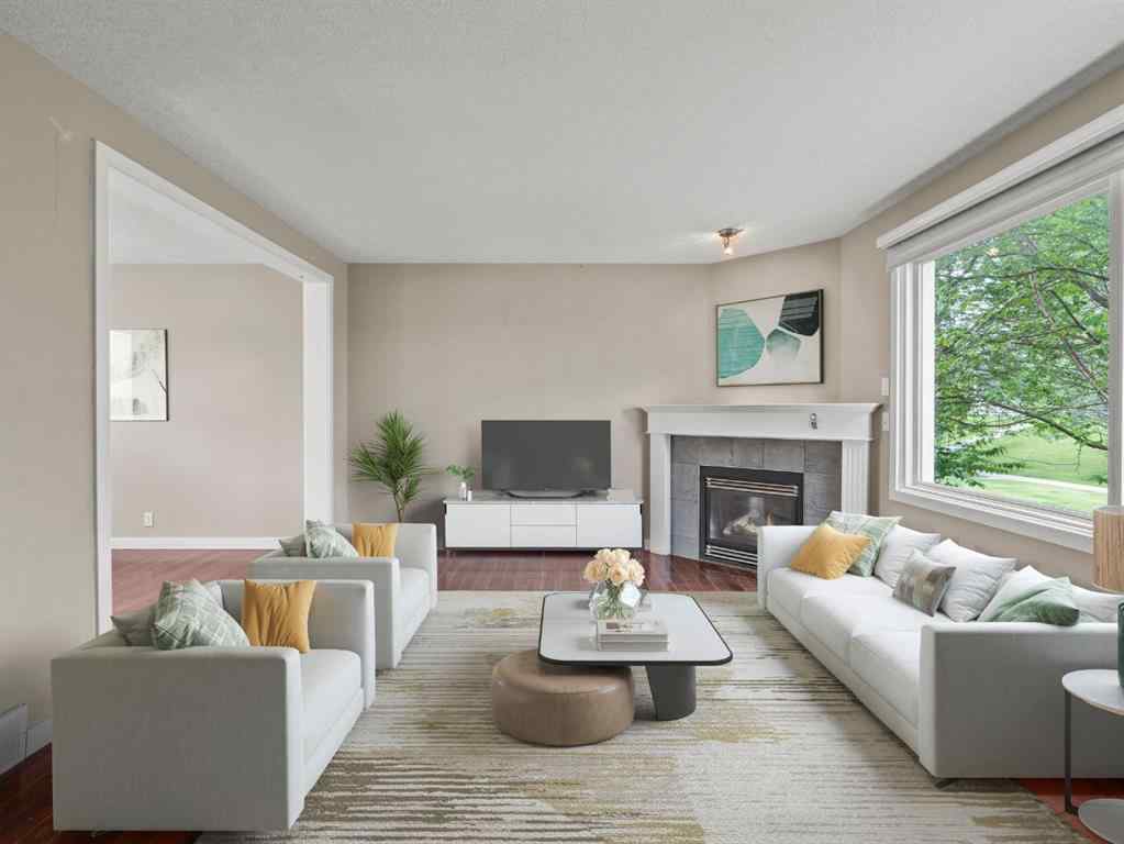 MLS® A2243825 - 571 Killarney Glen Court SW in Killarney/Glengarry Calgary, Residential
