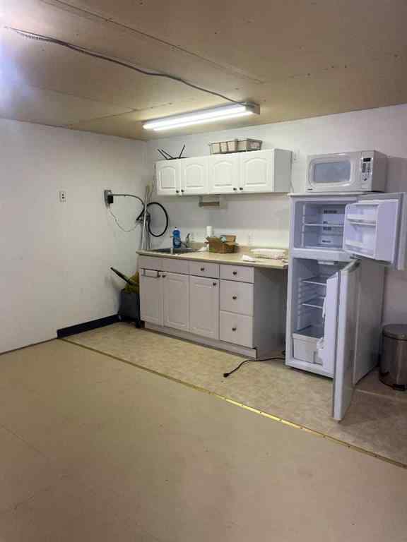 MLS® A2243832 - 223 12B Street N in Senator Buchanan Lethbridge, Commercial