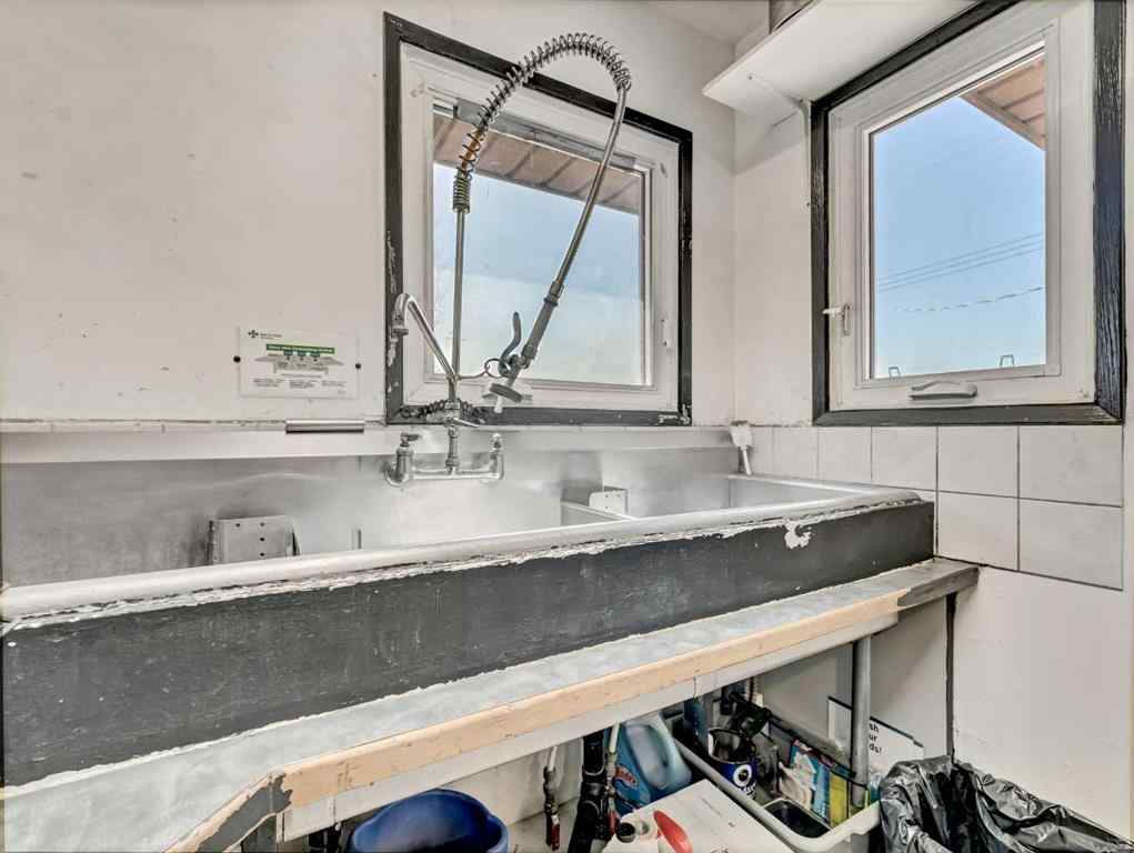 MLS® A2243834 - 525 Illingworth Avenue  in NONE Suffield, Residential