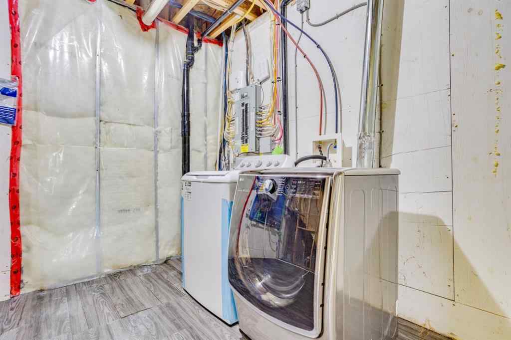 MLS® A2243838 - 449 Walnut Crescent  in Timberlea Fort McMurray, Residential
