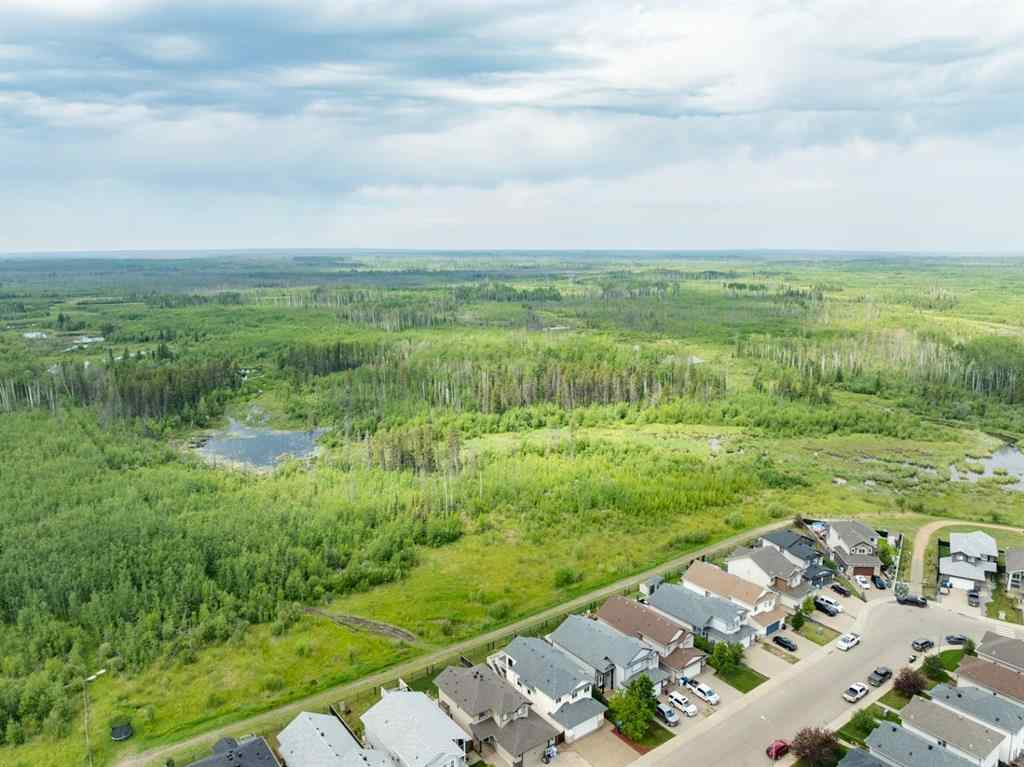 MLS® A2243838 - 449 Walnut Crescent  in Timberlea Fort McMurray, Residential
