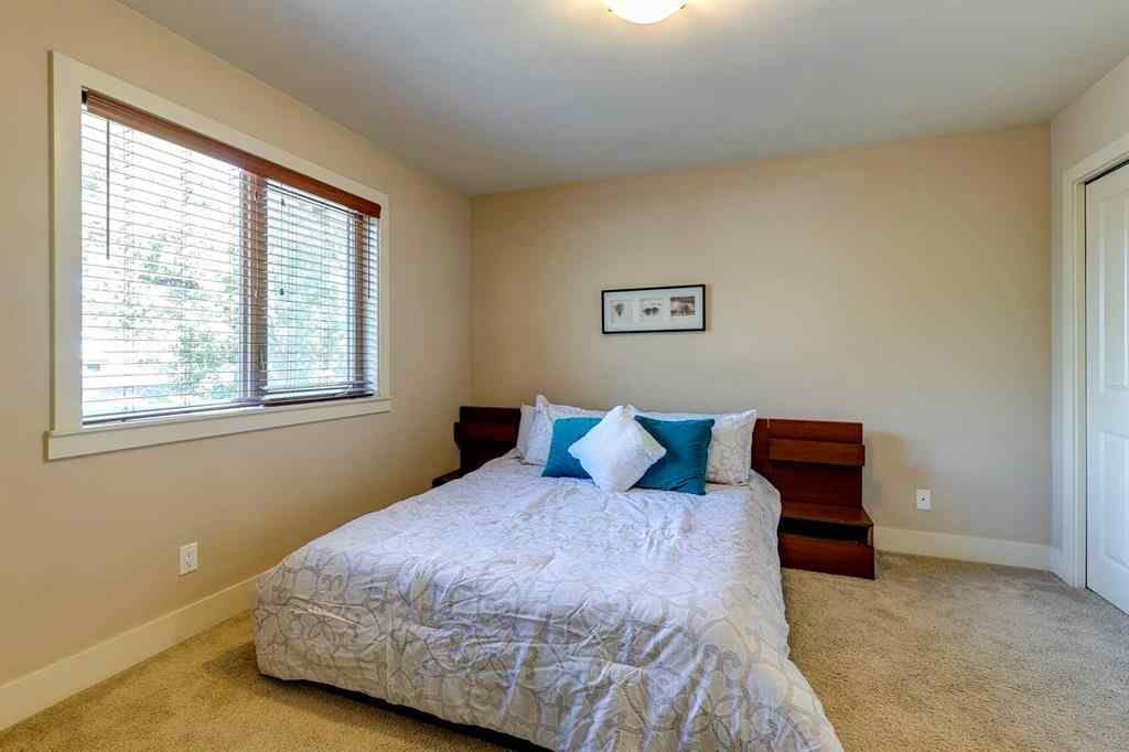 MLS® A2243844 - 446 18 Avenue NE in Winston Heights/Mountview Calgary, Residential