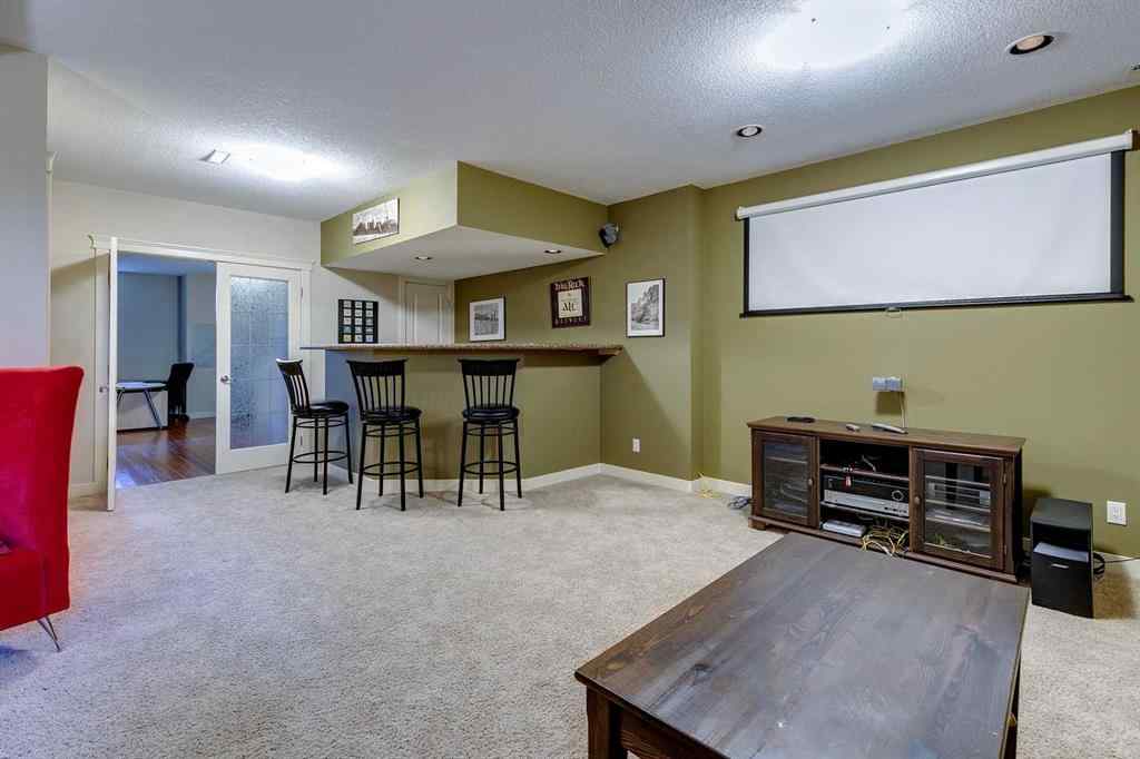 MLS® A2243844 - 446 18 Avenue NE in Winston Heights/Mountview Calgary, Residential