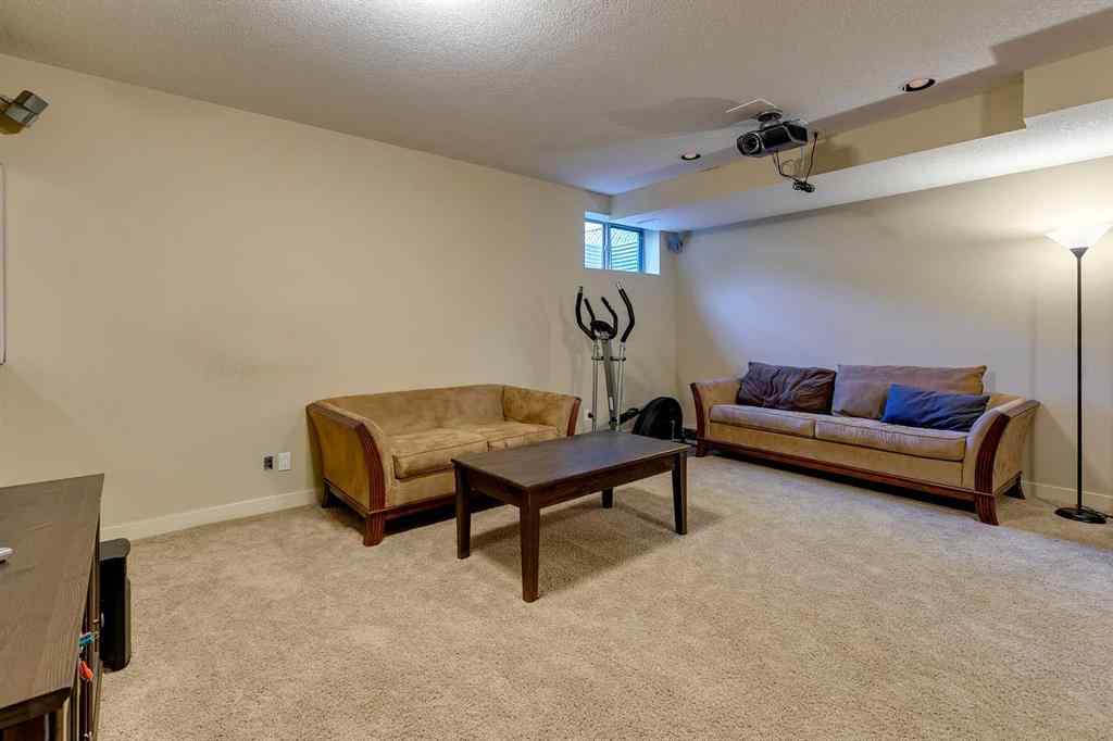 MLS® A2243844 - 446 18 Avenue NE in Winston Heights/Mountview Calgary, Residential