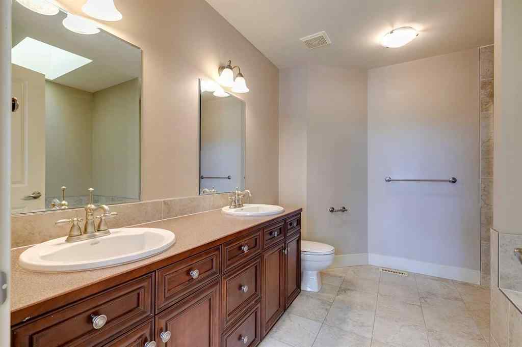 MLS® A2243844 - 446 18 Avenue NE in Winston Heights/Mountview Calgary, Residential