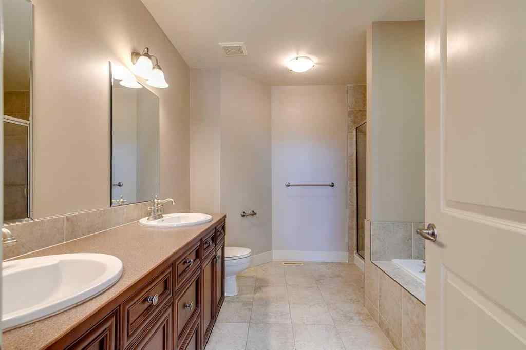 MLS® A2243844 - 446 18 Avenue NE in Winston Heights/Mountview Calgary, Residential