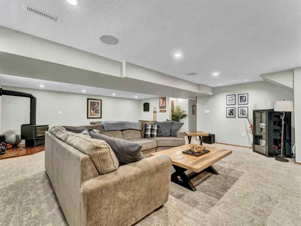 MLS® A2243884 - 18 Cook Court SE in Crestwood-Norwood Medicine Hat, Residential