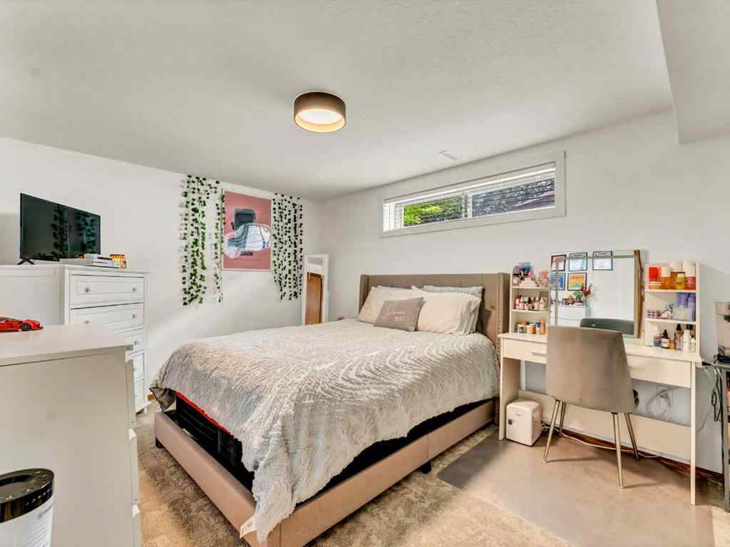 MLS® A2243884 - 18 Cook Court SE in Crestwood-Norwood Medicine Hat, Residential