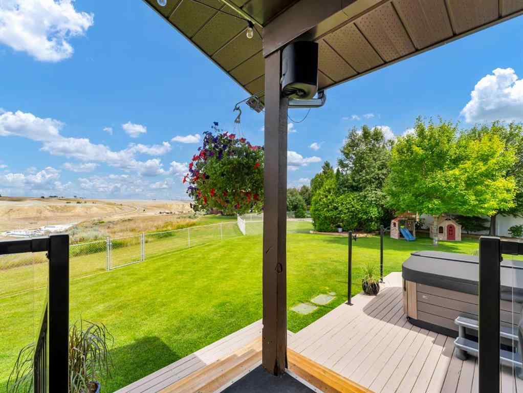 MLS® A2243884 - 18 Cook Court SE in Crestwood-Norwood Medicine Hat, Residential