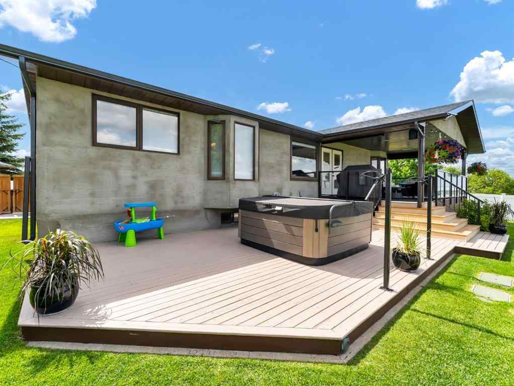 MLS® A2243884 - 18 Cook Court SE in Crestwood-Norwood Medicine Hat, Residential