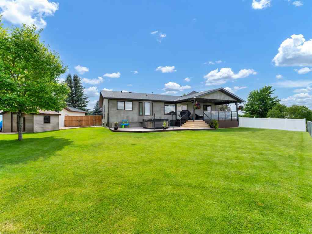 MLS® A2243884 - 18 Cook Court SE in Crestwood-Norwood Medicine Hat, Residential