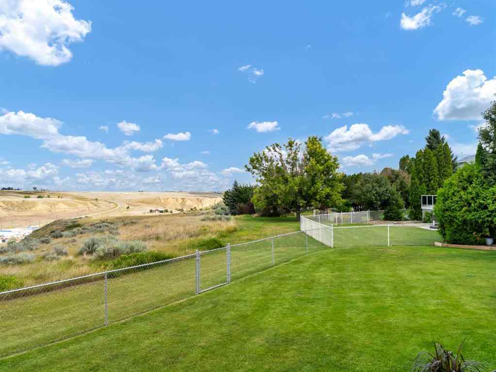 MLS® A2243884 - 18 Cook Court SE in Crestwood-Norwood Medicine Hat, Residential