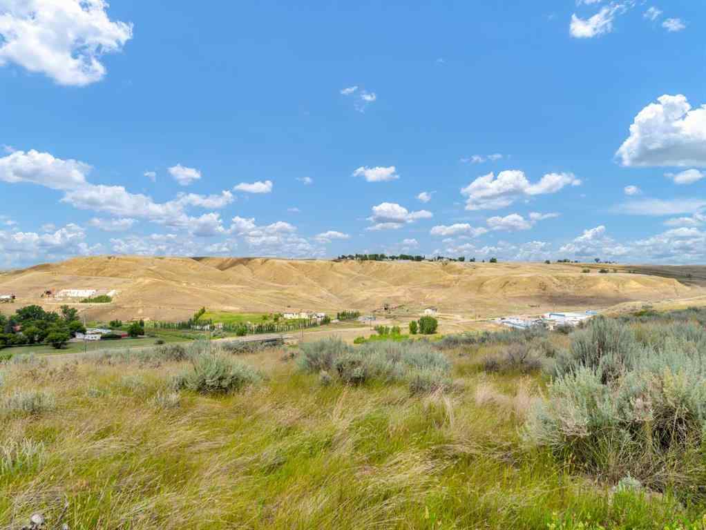 MLS® A2243884 - 18 Cook Court SE in Crestwood-Norwood Medicine Hat, Residential
