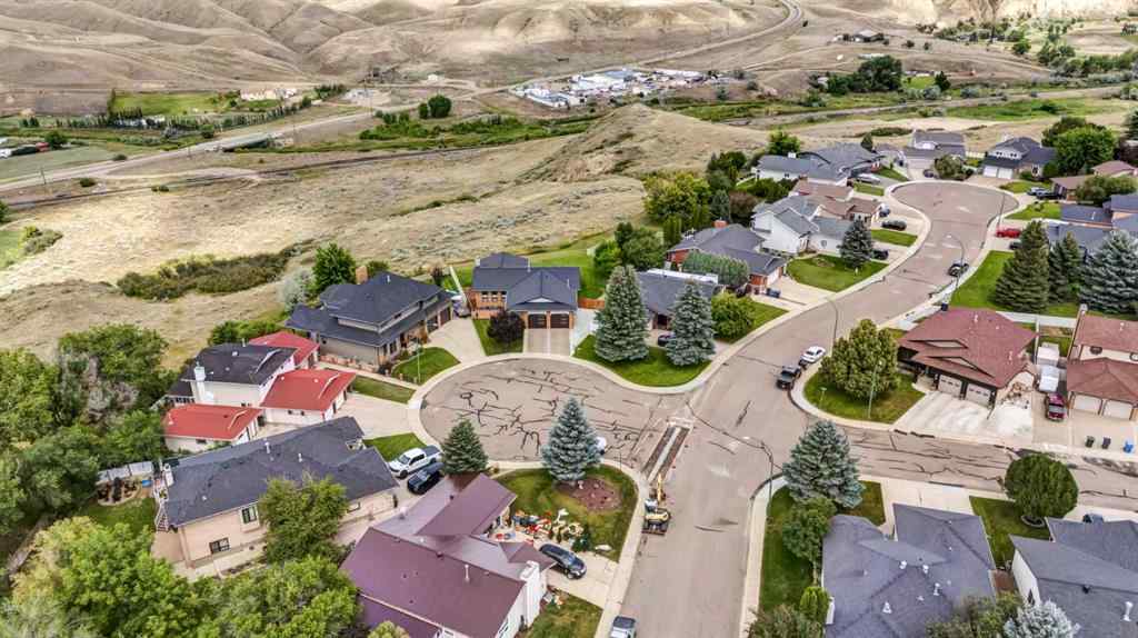 MLS® A2243884 - 18 Cook Court SE in Crestwood-Norwood Medicine Hat, Residential