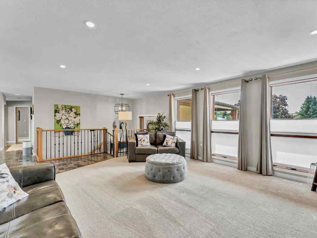 MLS® A2243884 - 18 Cook Court SE in Crestwood-Norwood Medicine Hat, Residential