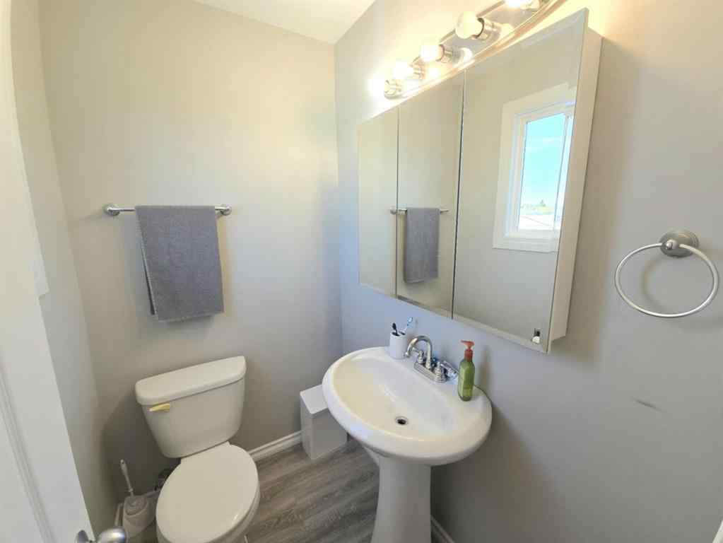 MLS® A2243916 - 4732 54 Avenue  in NONE Whitecourt, Residential