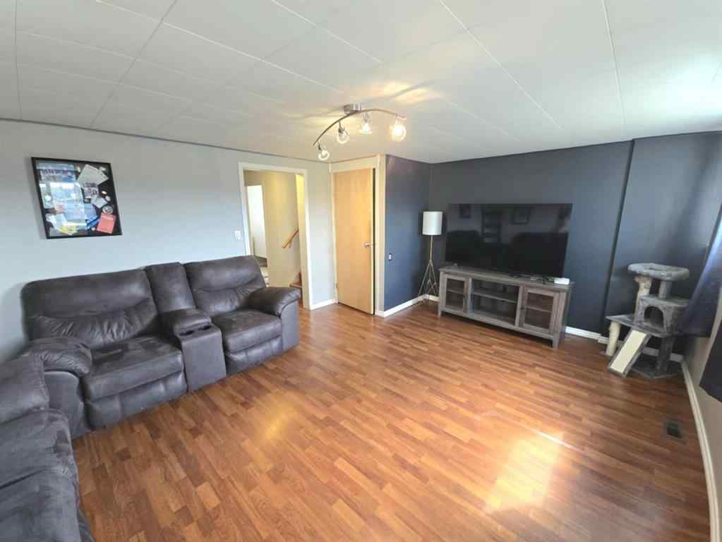 MLS® A2243916 - 4732 54 Avenue  in NONE Whitecourt, Residential