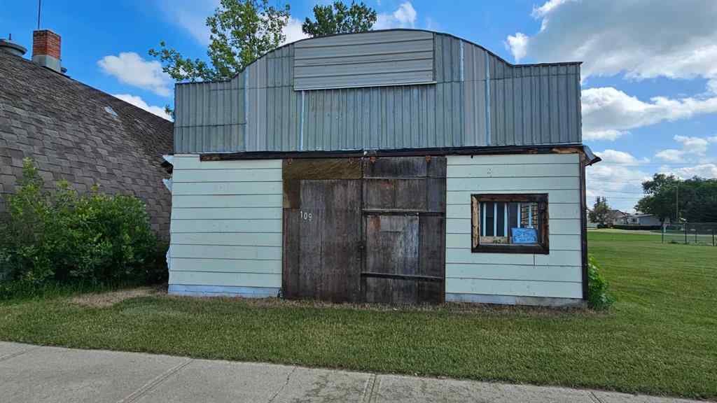 MLS® A2243926 - 109 1 Street E in Alliance Alliance, Commercial