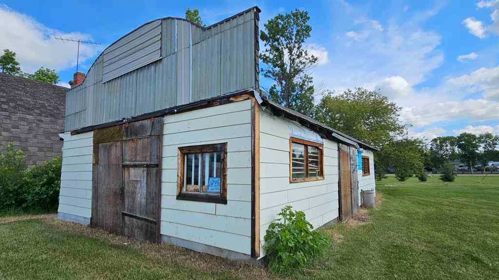 MLS® A2243926 - 109 1 Street E in Alliance Alliance, Commercial
