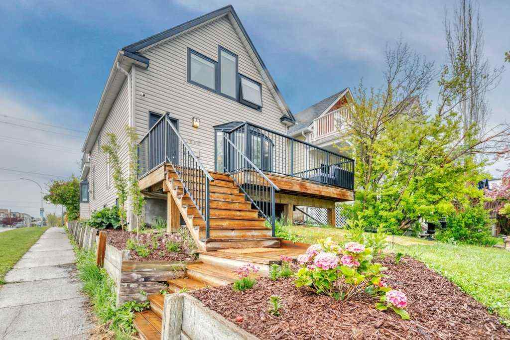 MLS® A2243947 - 1940 Broadview Road NW in West Hillhurst Calgary, Residential