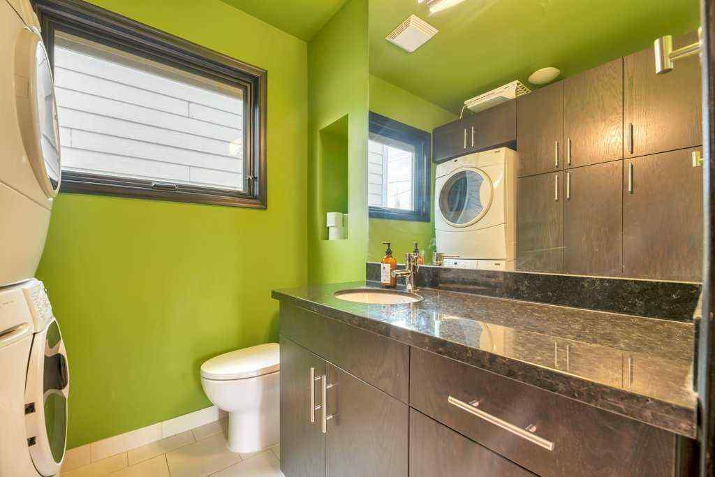 MLS® A2243947 - 1940 Broadview Road NW in West Hillhurst Calgary, Residential
