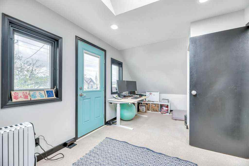 MLS® A2243947 - 1940 Broadview Road NW in West Hillhurst Calgary, Residential