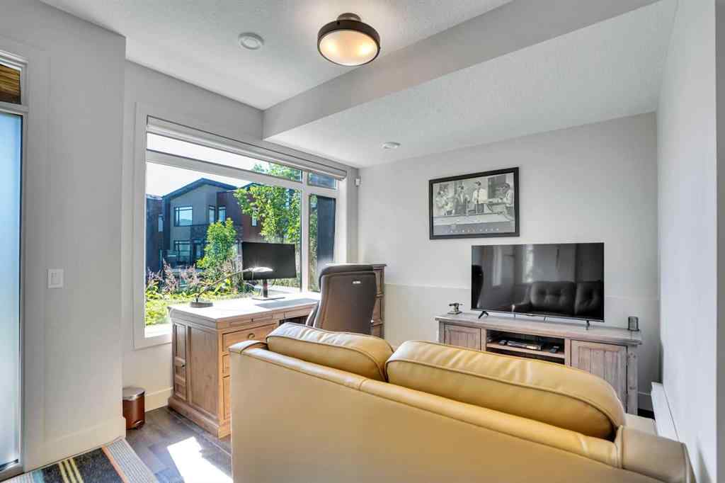 MLS® A2243949 - 19 Royal Elm Green NW in Royal Oak Calgary, Residential