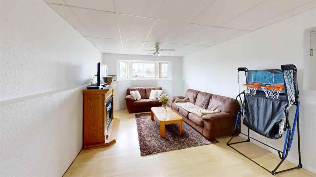 MLS® A2243951 - 8 Trading Post Trail  in NONE Whitecourt, Residential