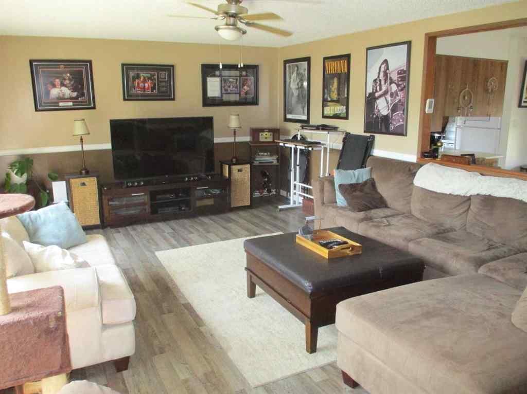 MLS® A2243955 - 200 6th Avenue  in NONE Manning, Residential