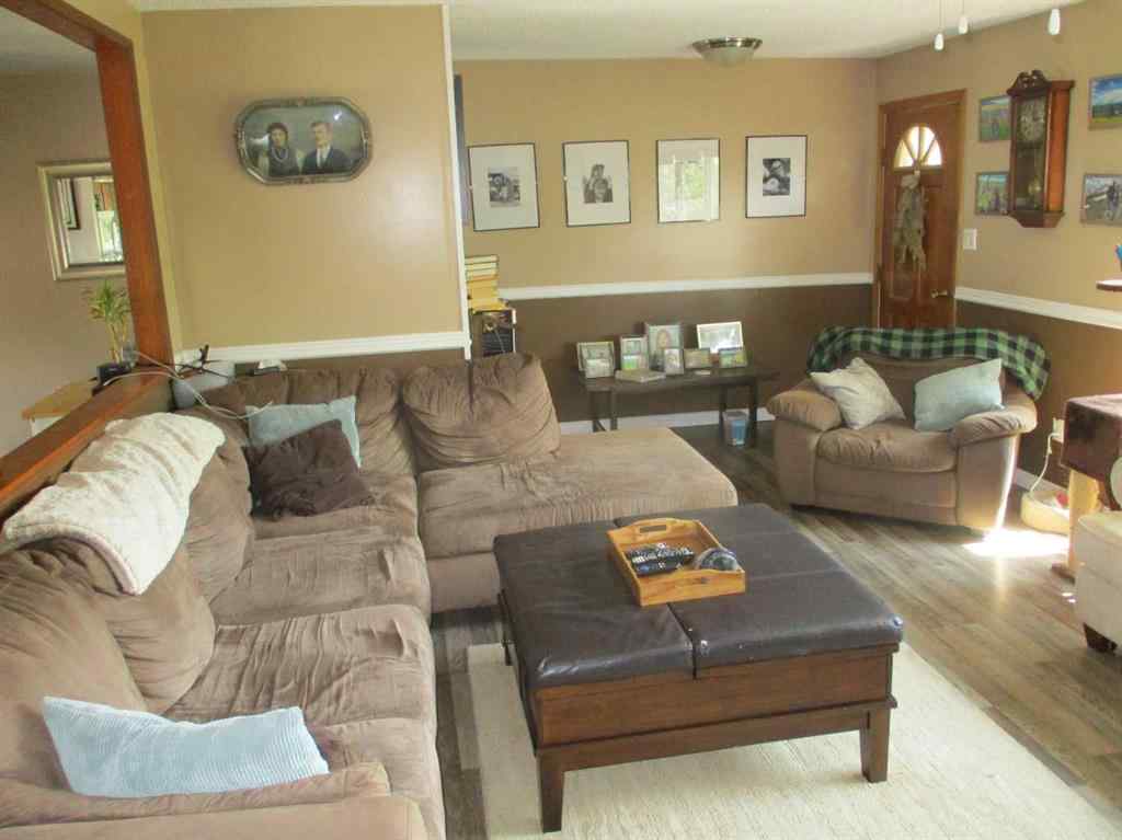 MLS® A2243955 - 200 6th Avenue  in NONE Manning, Residential