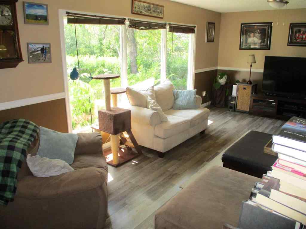 MLS® A2243955 - 200 6th Avenue  in NONE Manning, Residential