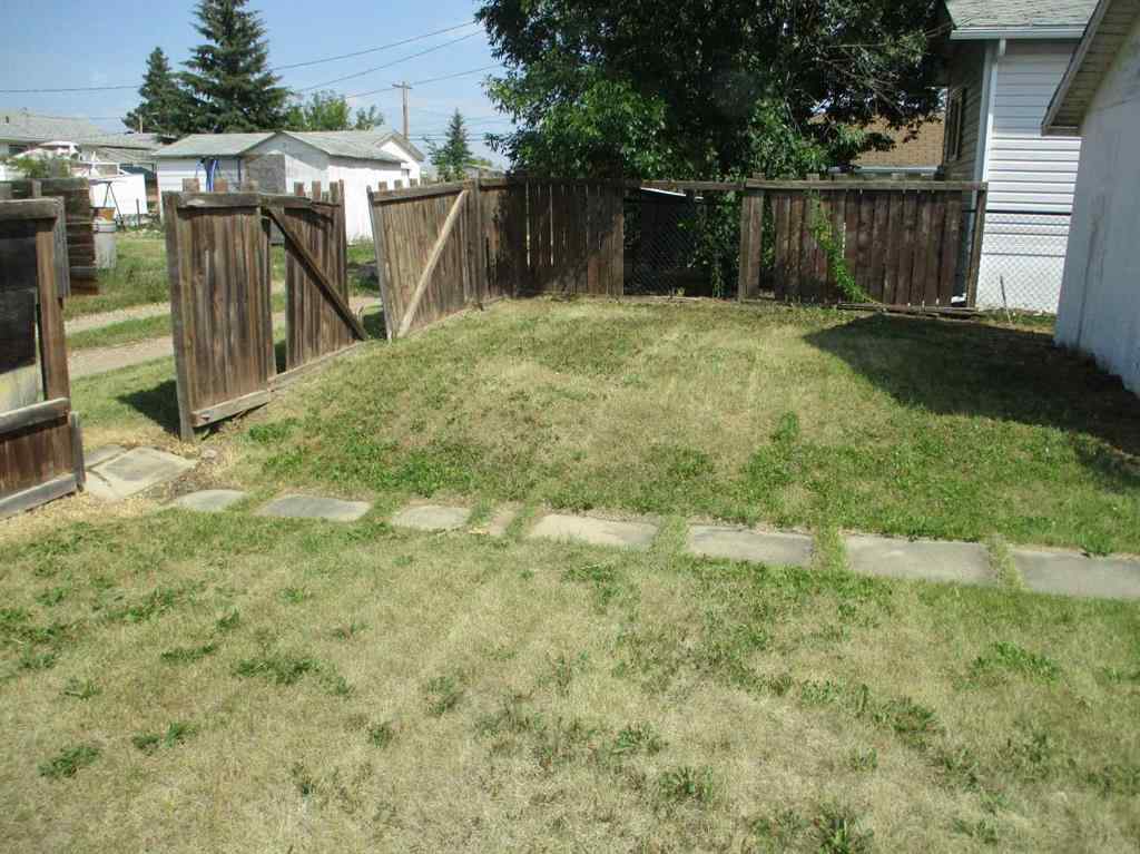 MLS® A2243955 - 200 6th Avenue  in NONE Manning, Residential