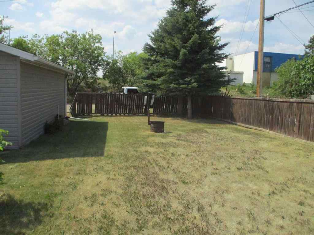 MLS® A2243955 - 200 6th Avenue  in NONE Manning, Residential