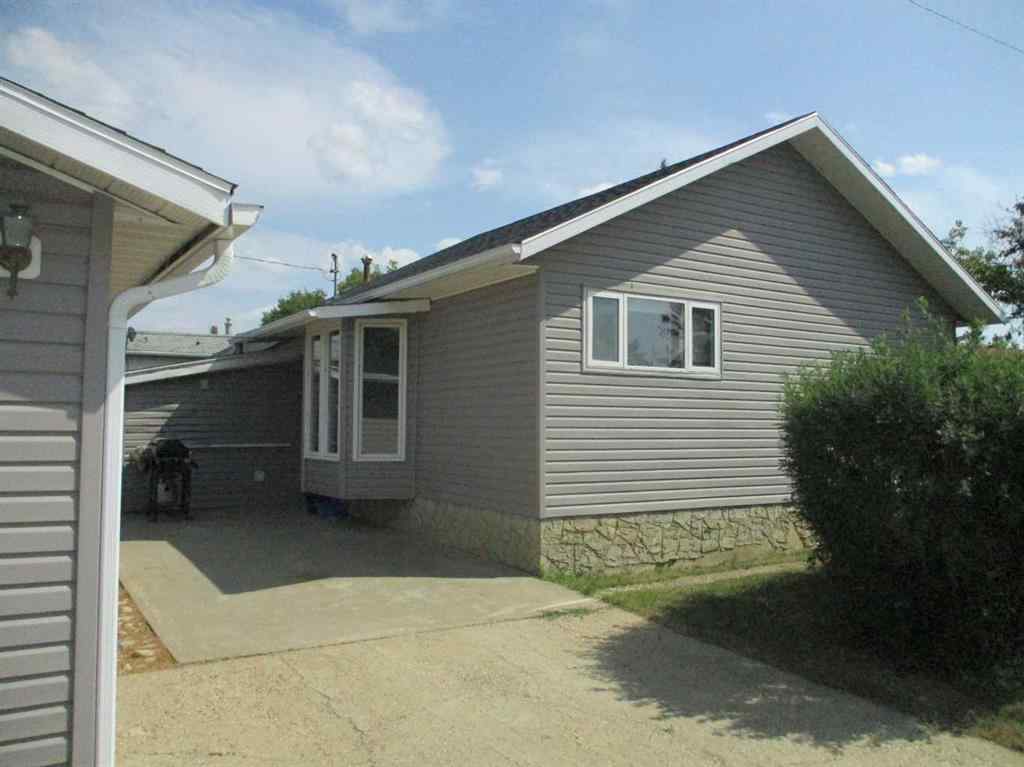 MLS® A2243955 - 200 6th Avenue  in NONE Manning, Residential
