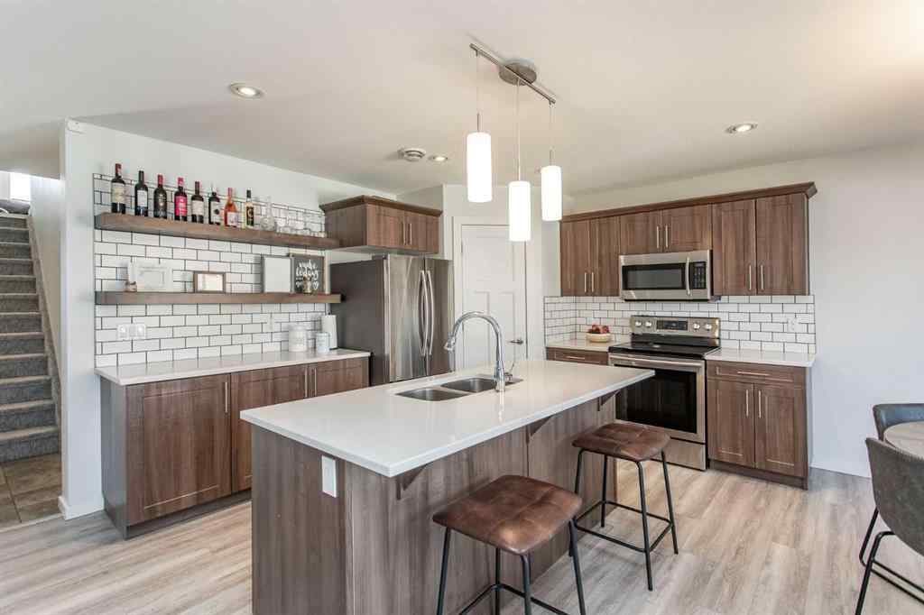 MLS® A2243957 - 246 Viscount Drive  in Vanier East Red Deer, Residential