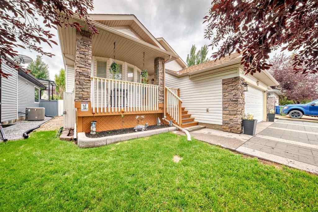 MLS® A2243973 - 195 West Lakeview Circle  in Lakeview Landing Chestermere, Residential