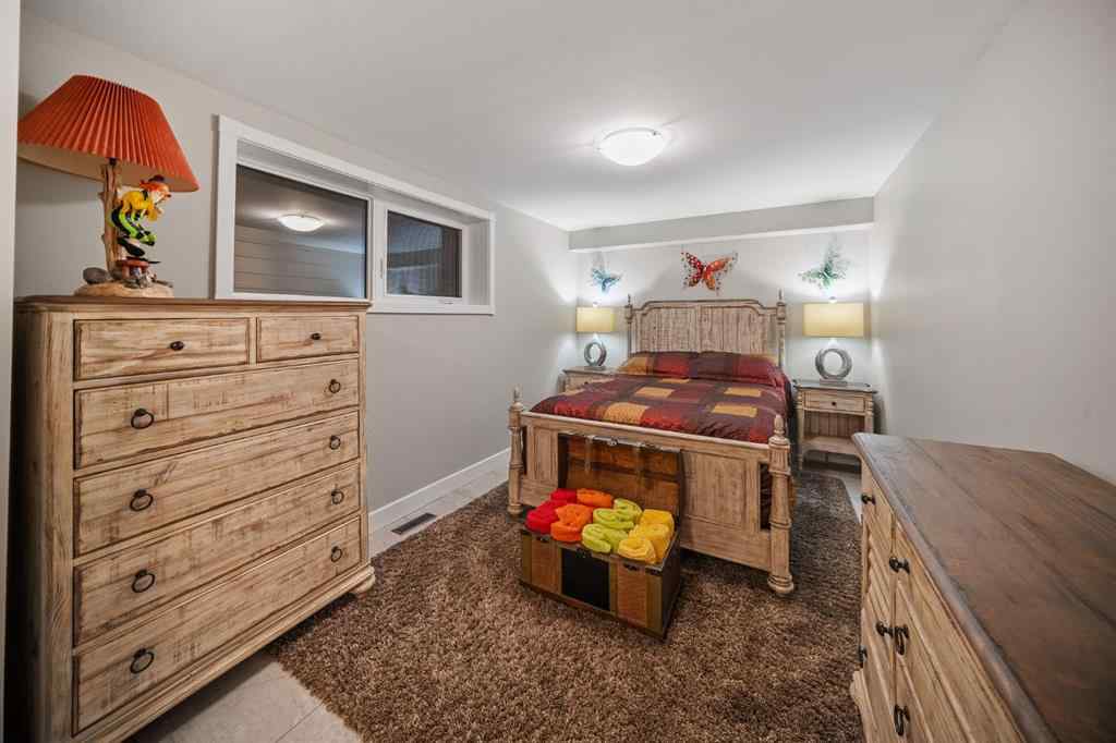 MLS® A2243978 - 42 Woodhaven Crescent SW in Woodbine Calgary, Residential