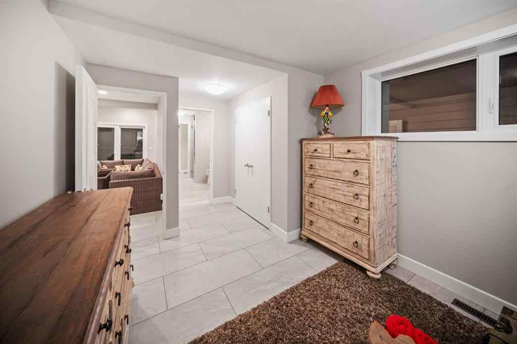 MLS® A2243978 - 42 Woodhaven Crescent SW in Woodbine Calgary, Residential