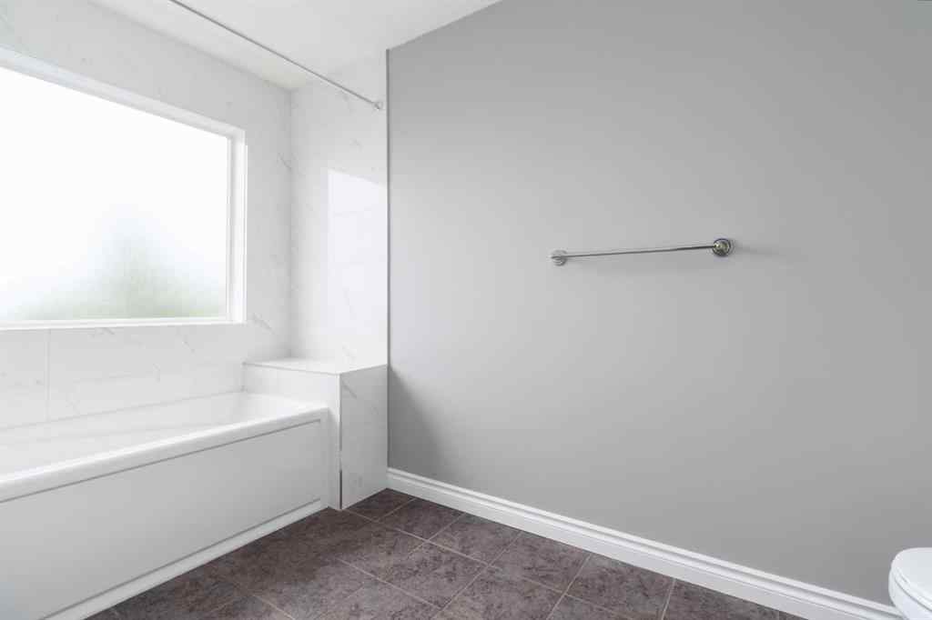 MLS® A2243980 - Unit #20 100 Albion Drive  in Abasand Fort McMurray, Residential