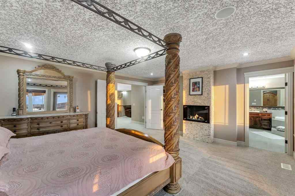 MLS® A2243988 - 989 East Lakeview Road  in East Chestermere Chestermere, Residential