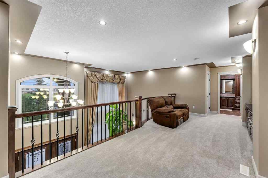 MLS® A2243988 - 989 East Lakeview Road  in East Chestermere Chestermere, Residential