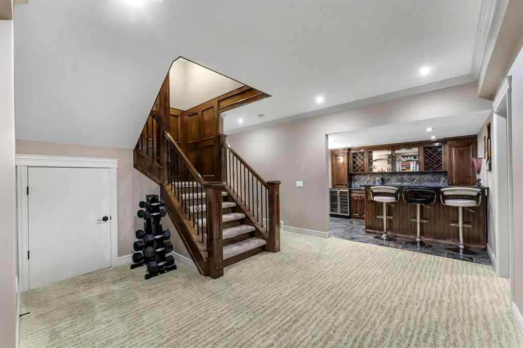 MLS® A2243988 - 989 East Lakeview Road  in East Chestermere Chestermere, Residential