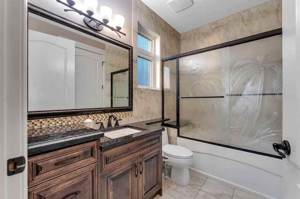 MLS® A2243988 - 989 East Lakeview Road  in East Chestermere Chestermere, Residential