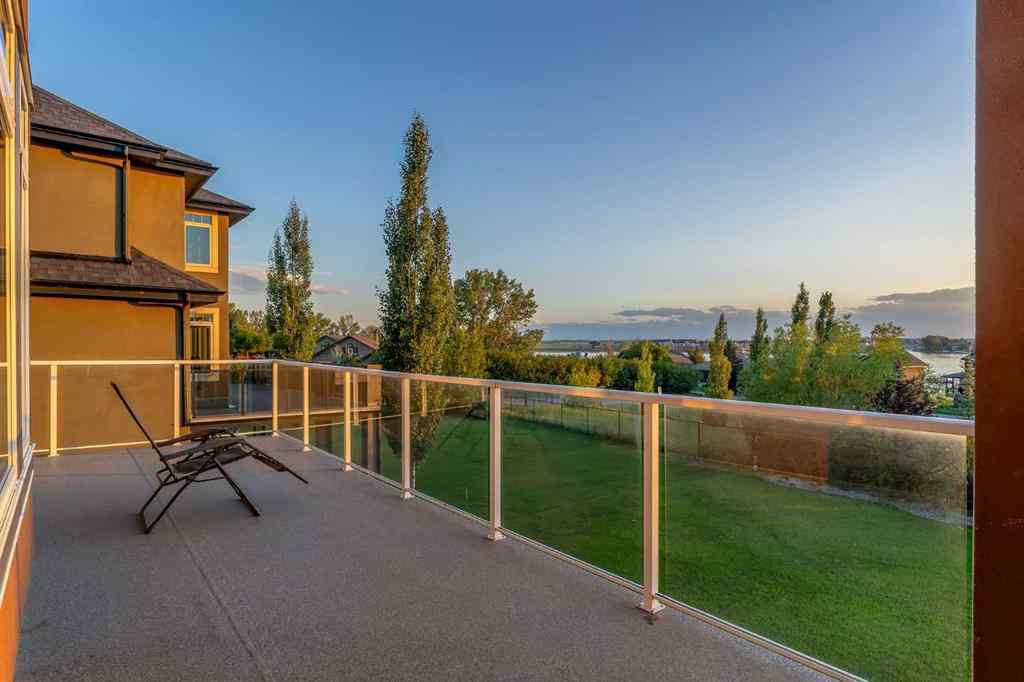 MLS® A2243988 - 989 East Lakeview Road  in East Chestermere Chestermere, Residential