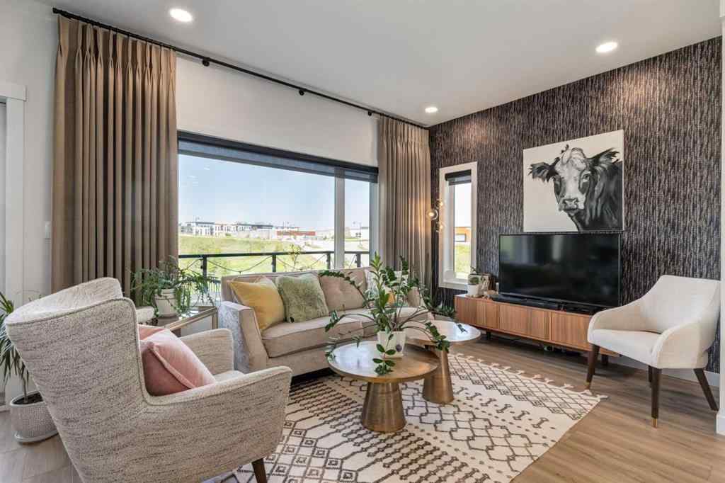 MLS® A2243997 - 102 Na'a Heights SW in Medicine Hill Calgary, Residential