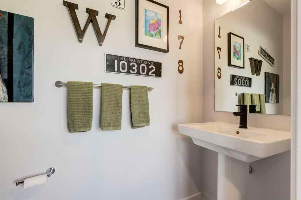 MLS® A2243997 - 102 Na'a Heights SW in Medicine Hill Calgary, Residential