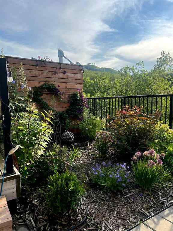 MLS® A2243997 - 102 Na'a Heights SW in Medicine Hill Calgary, Residential