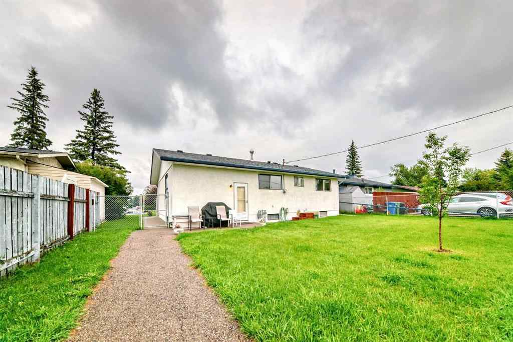MLS® A2243998 - 6023 Maddock Drive NE in Marlborough Park Calgary, Residential